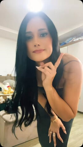 Liliyanah nude photo 2
