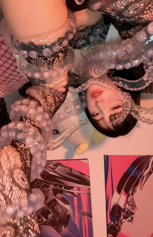 lilkittyzoey Social media Thread nude photo 3