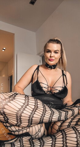 Lilli Luxe nude photo 10