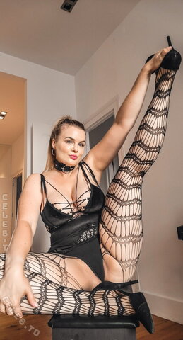 Lilli Luxe nude photo 7