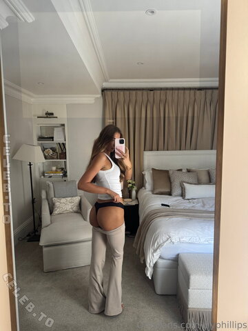 Lillian Phillips nude photo 7