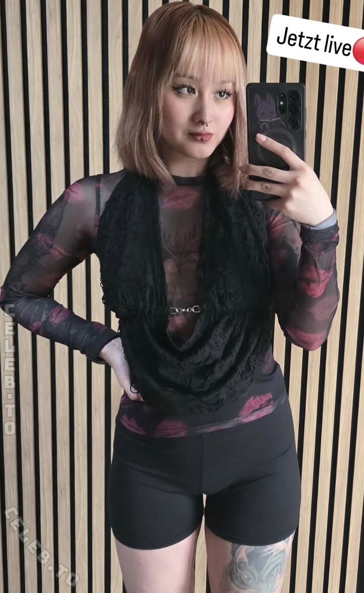 Lillimon nude photo 1