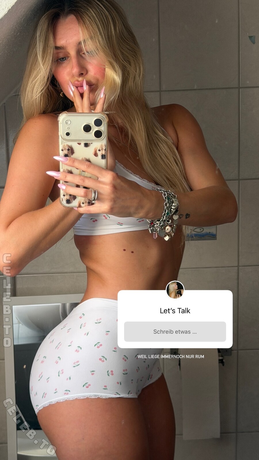 Lillimsr nude photo 1