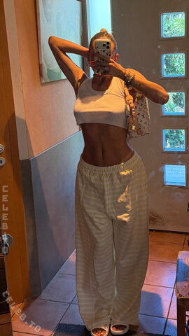 Lillimsr Sexy (1 photo)