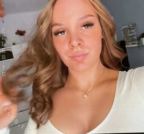 Lill.msr nude photo 7