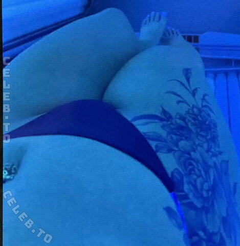 Lill.msr nude photo 4