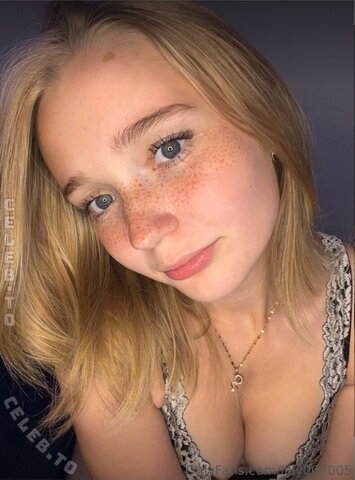 Lilly Schaper Fresh (1 photo)