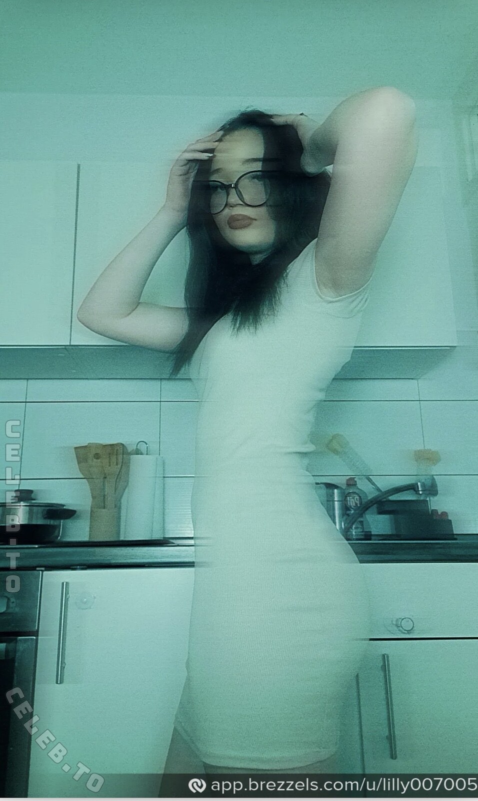 Lilly007005 nude photo 2