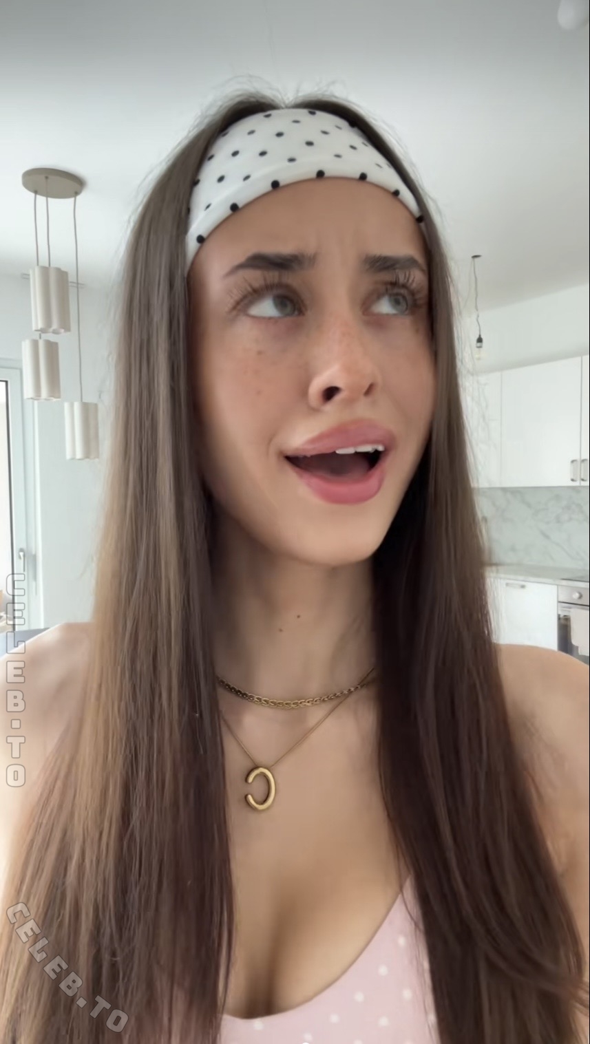 lillyfayye nude photo 3