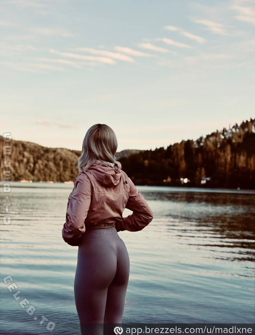 Lilly.jcl nude photo 4