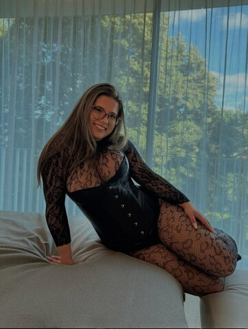 Lilou Bonanno nude photo 14