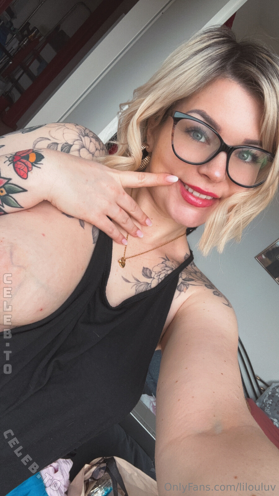 Lilouluv nude photo 6