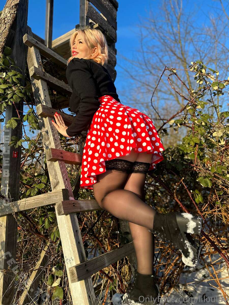 Lilouluv nude photo 2