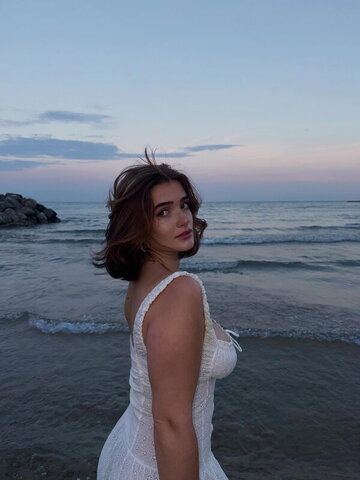 Lily Eagla Fresh (6 photos)