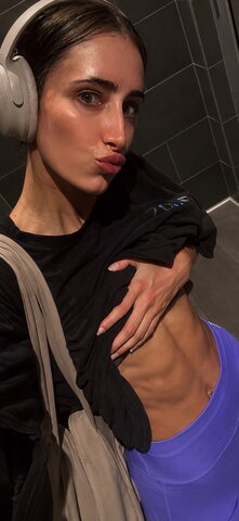 Lily Ingeldsen nude photo 1