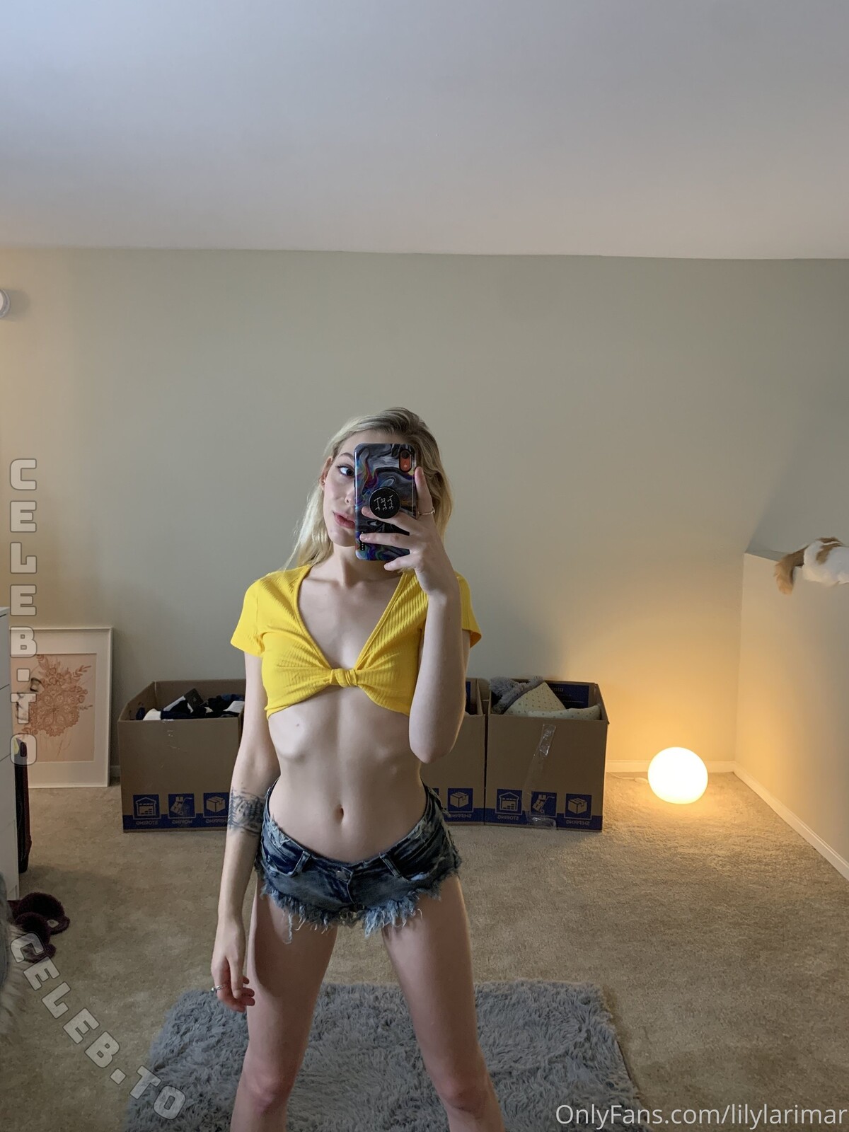 Lily Larimar nude photo 4