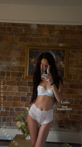 Lily May Mac nude photo 8