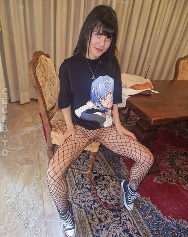 Lilysweetgirl nude photo 32