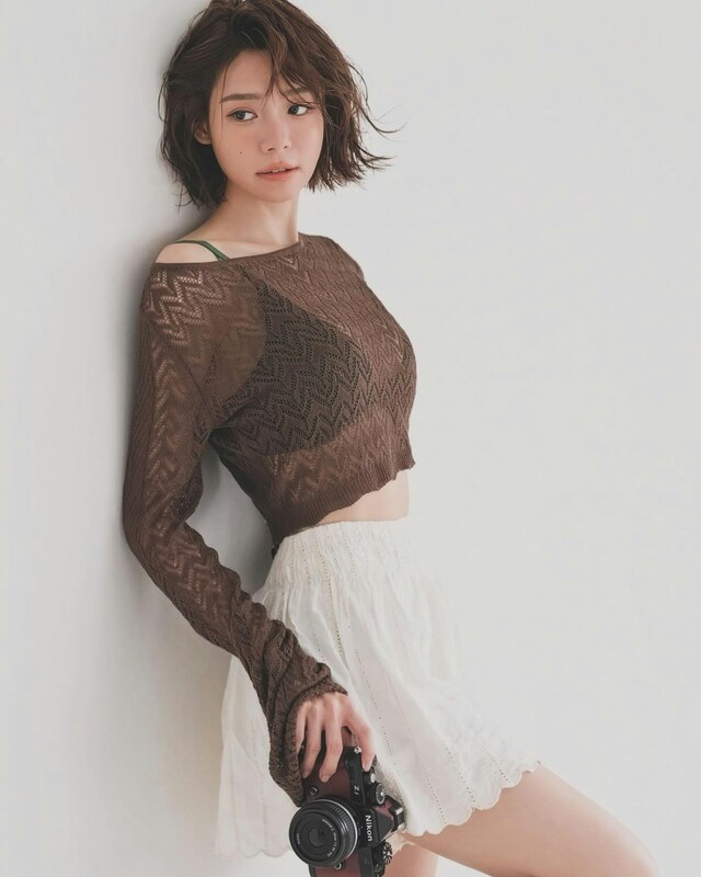 Lin Min Chen nude photo 2