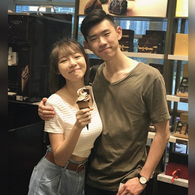 Lin Min Chen nude photo 18