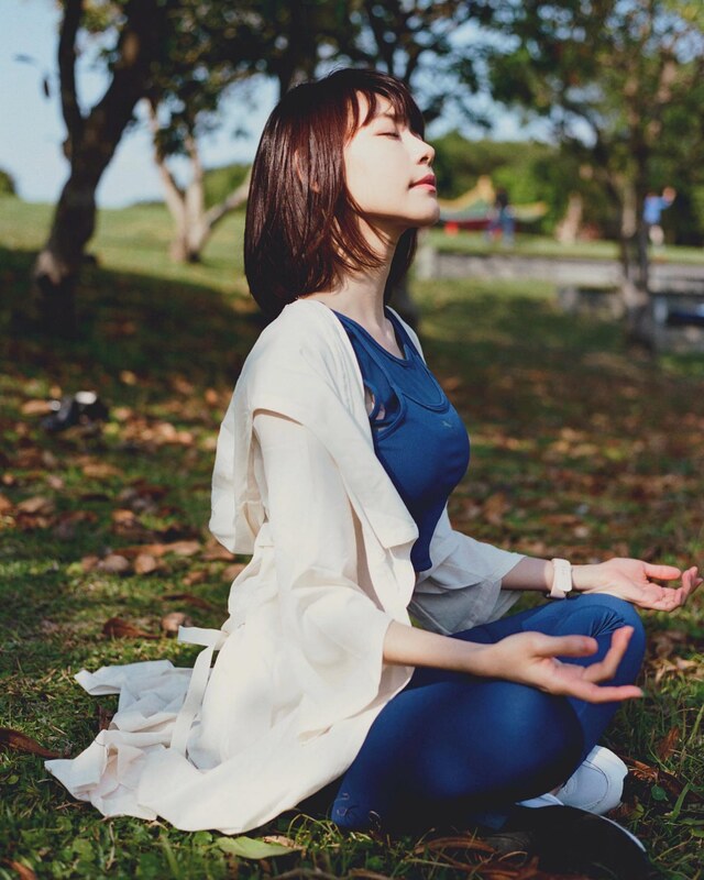 Lin Min Chen nude photo 5