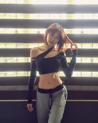 Lin Min Chen nude photo 96