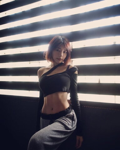 Lin Min Chen nude photo 94