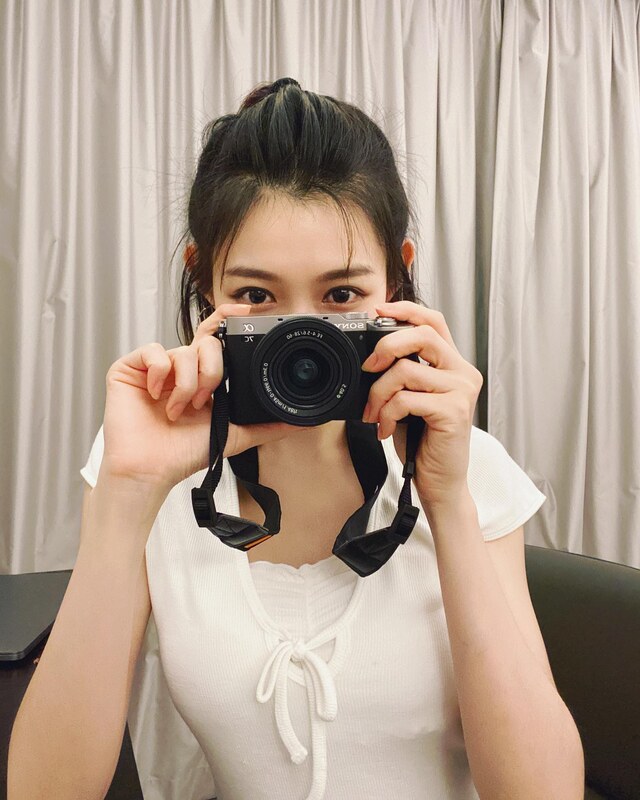 Lin Min Chen nude photo 17