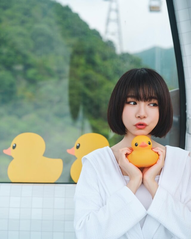Lin Min Chen nude photo 2