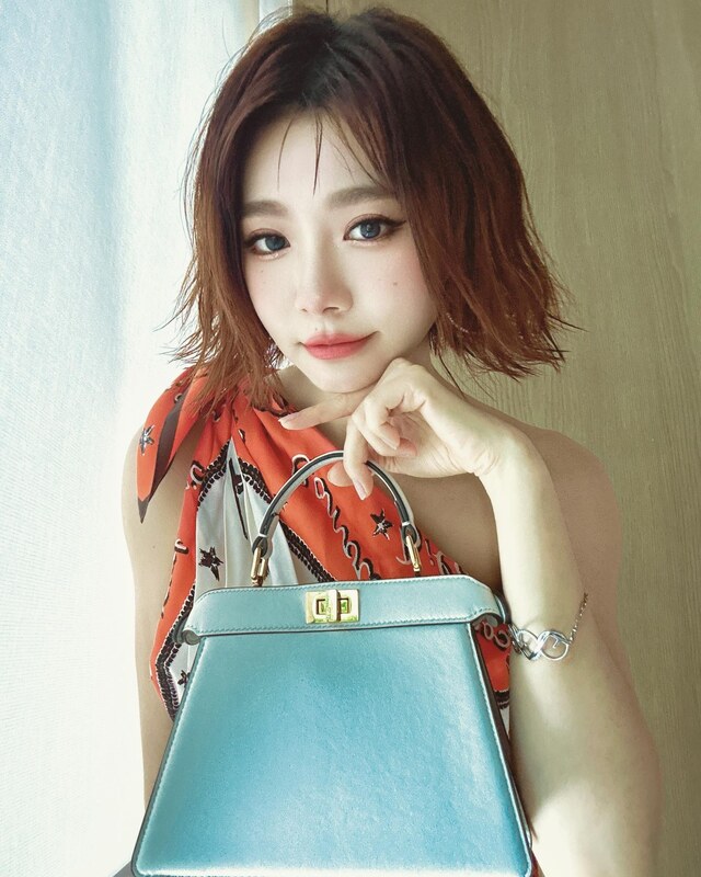 Lin Min Chen nude photo 18