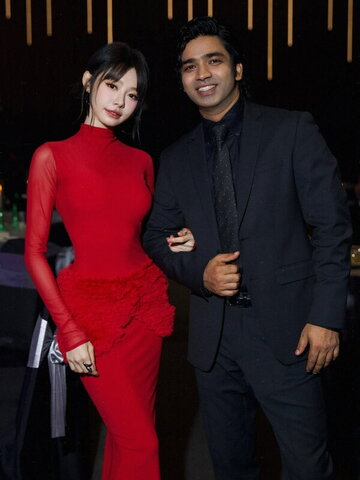 Lin Min Chen nude photo 16