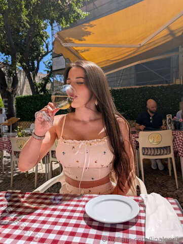 Lina Leonie nude photo 1