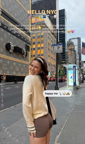 Lina Valeska – Happy me, happy ass