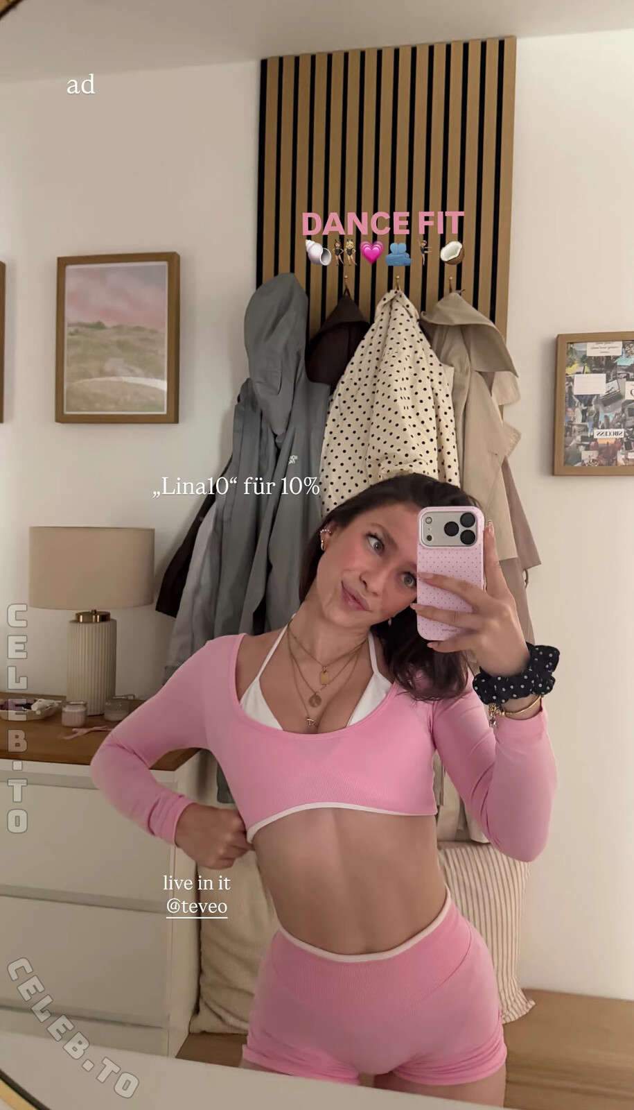 Lina Valeska nude photo 4