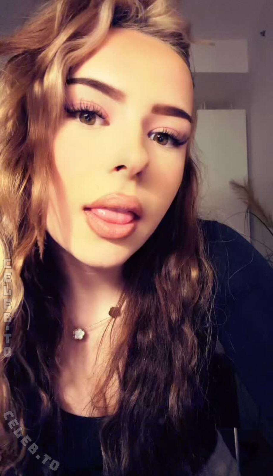Lina Zofia Kowalczyk nude photo 2