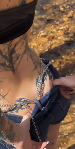 Linaroeschr nude photo 8