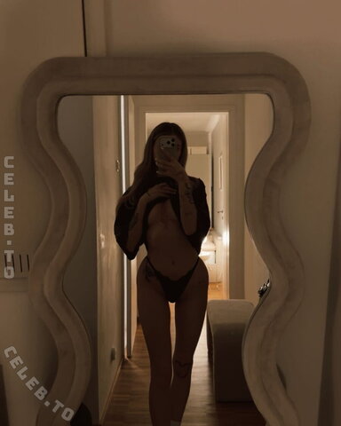 Lina.vey nude photo 9