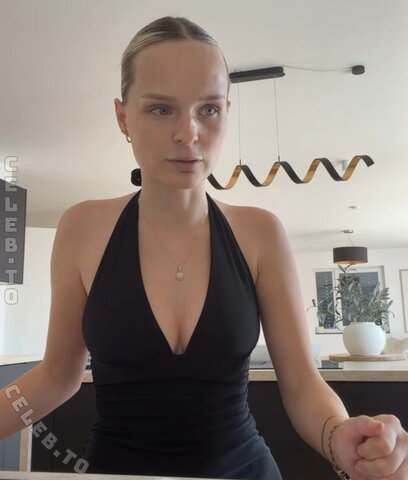 Linda Gleiber nude photo 6