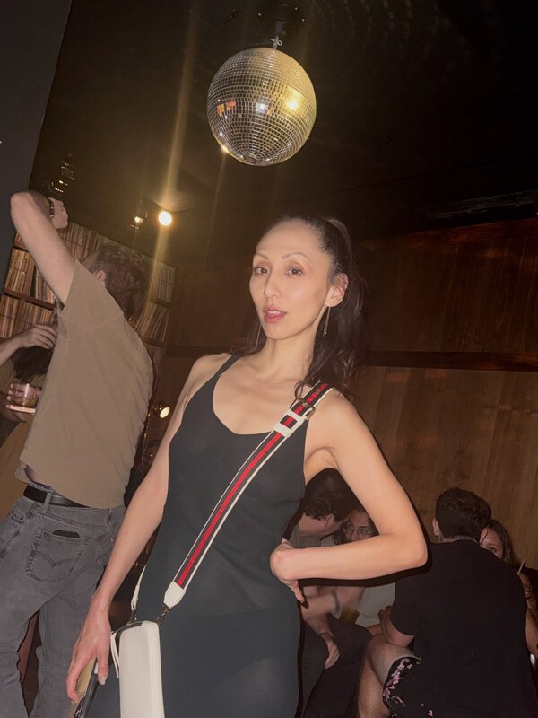 Linda Park nude photo 1