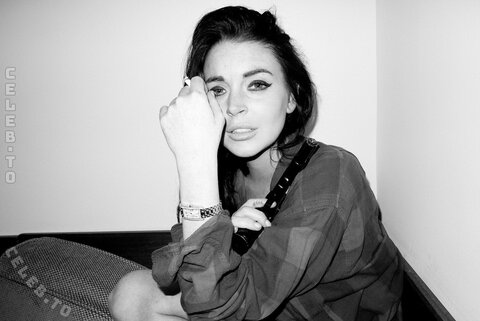 Lindsay Lohan nude photo 10