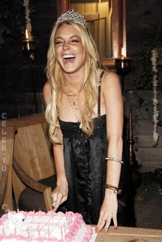 Lindsay Lohan nude photo 136