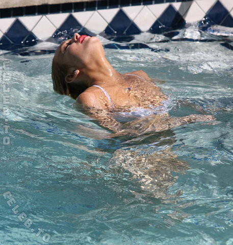 Lindsay Lohan nude photo 46