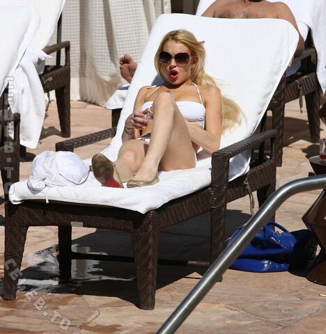 Lindsay Lohan nude photo 218