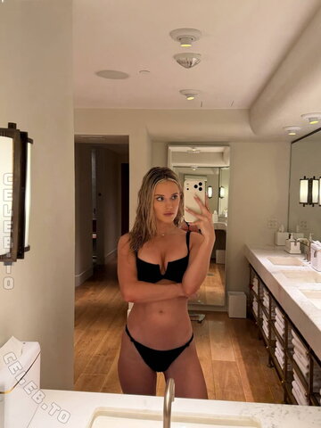 Lindsay Marie Brewer nude photo 92