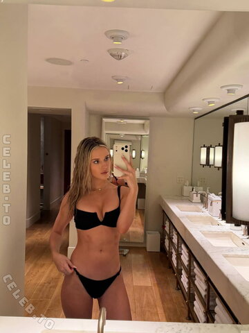 Lindsay Marie Brewer nude photo 68