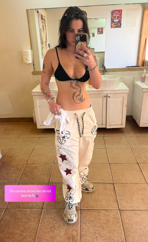 Lindsaykap nude photo 2