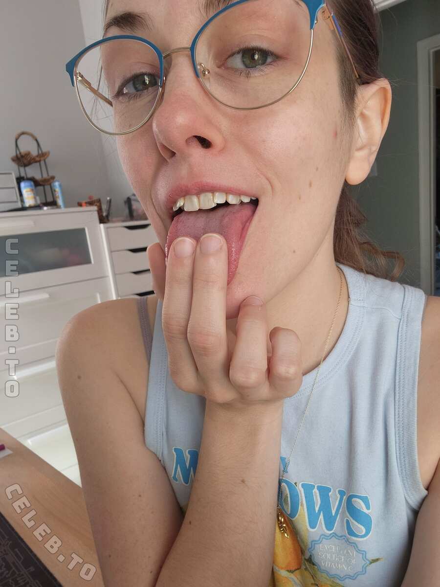 Lindsey Love nude photo 3