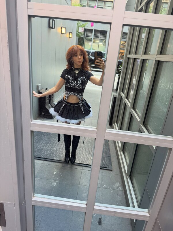 Lindsey Stirling nude photo 2