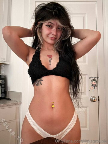 Linksgroupie nude photo 353