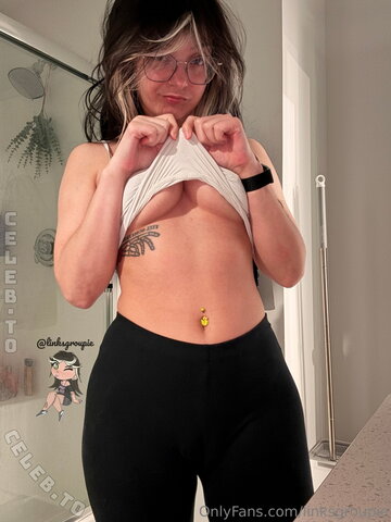 Linksgroupie nude photo 396